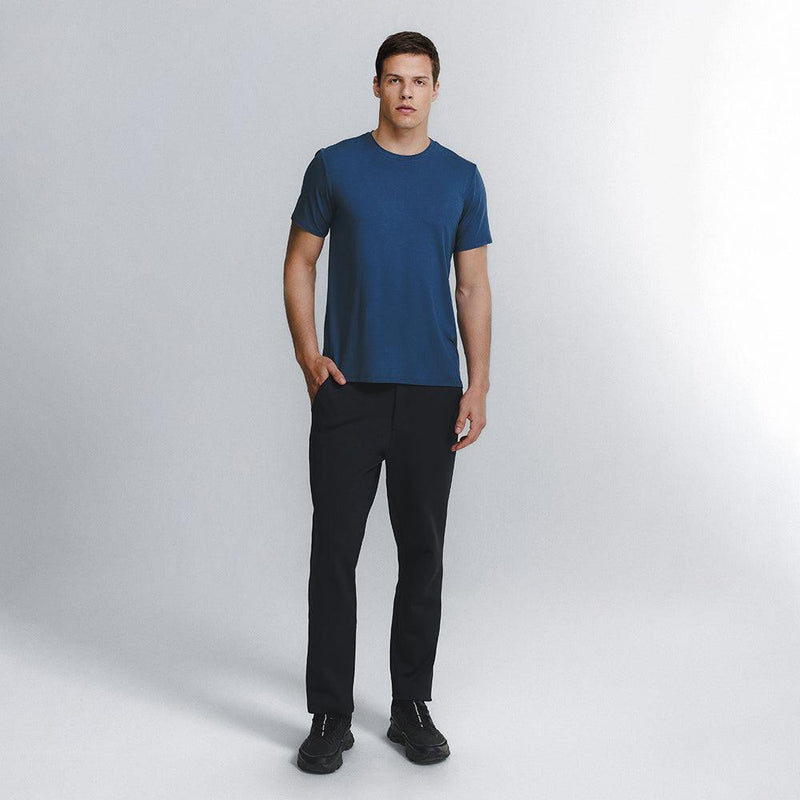 Remera Tech T-Shirt® de Hombre Concept – Confort y Estilo Futurista azul marino