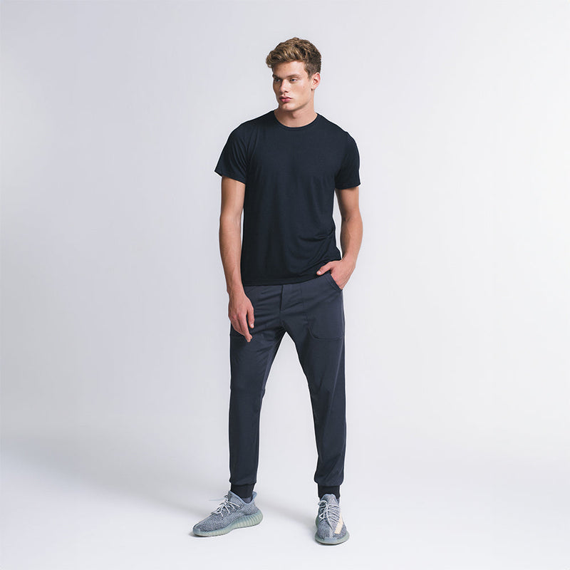 Remera Tech T-Shirt® de Hombre Concept – Confort y Estilo Futurista negro