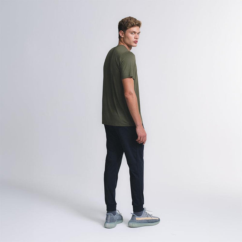 Remera Tech T-Shirt® de Hombre Concept – Confort y Estilo Futurista verde 2